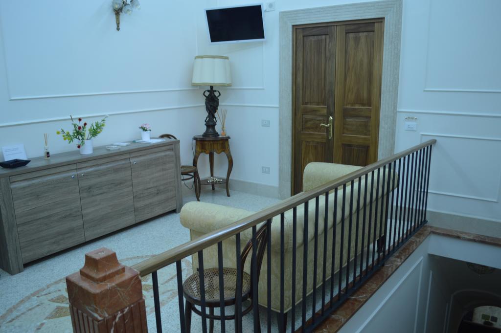Palazzo Liguori Bed & Breakfast Cava De' Tirreni Ngoại thất bức ảnh